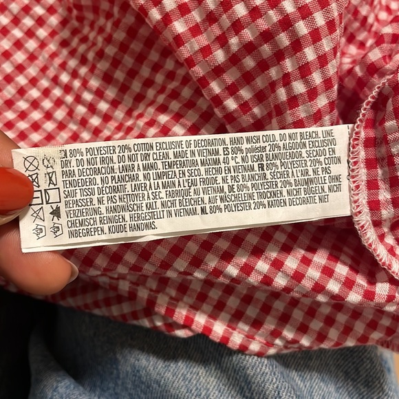 Red plaid/gingham shirt in L - Picture 3 of 3